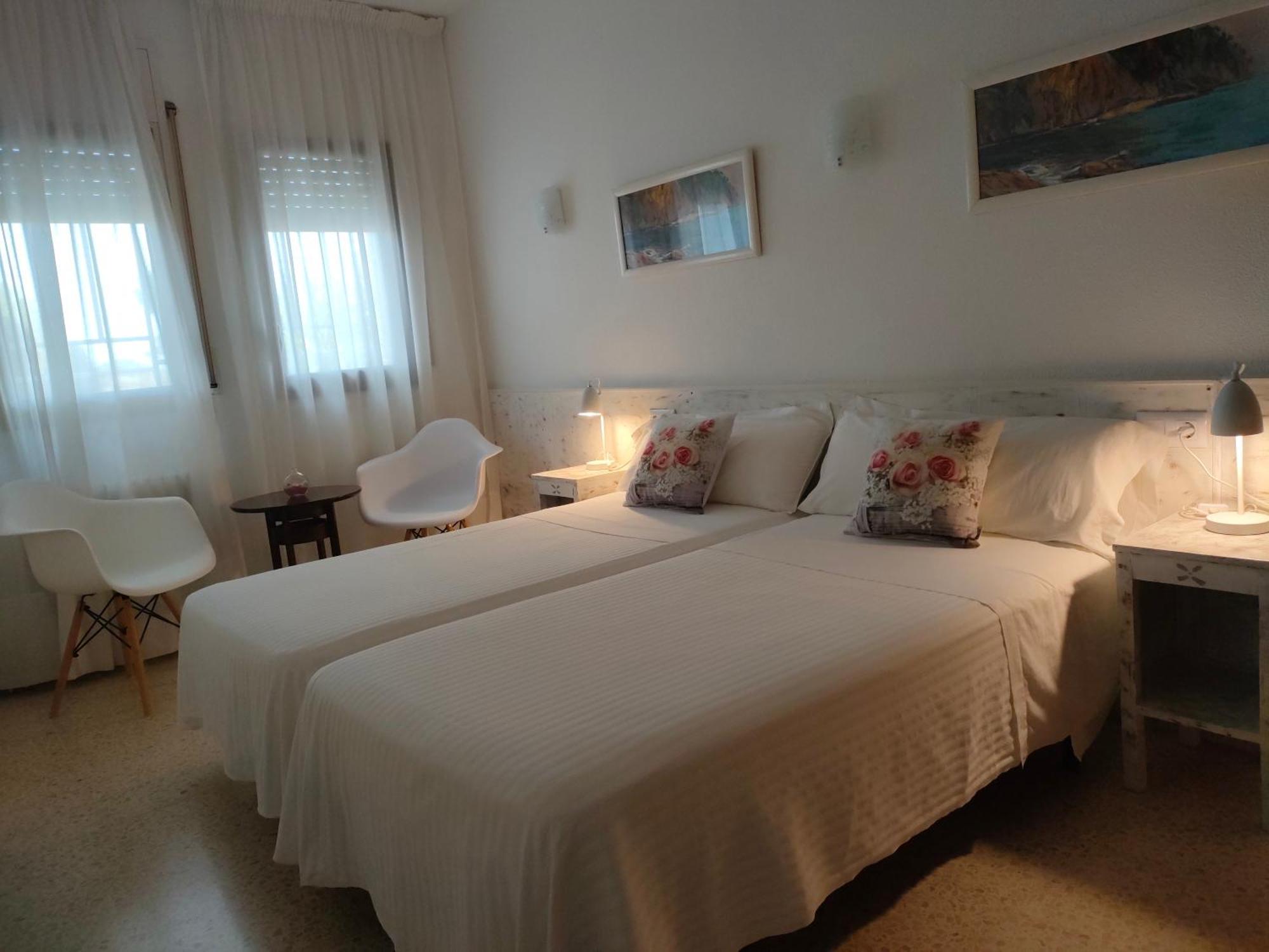 Hostal Los Pinares Lloret de Mar Zewnętrze zdjęcie