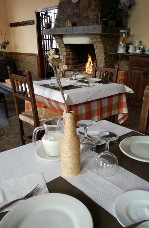 Hostal Los Pinares Lloret de Mar Zewnętrze zdjęcie