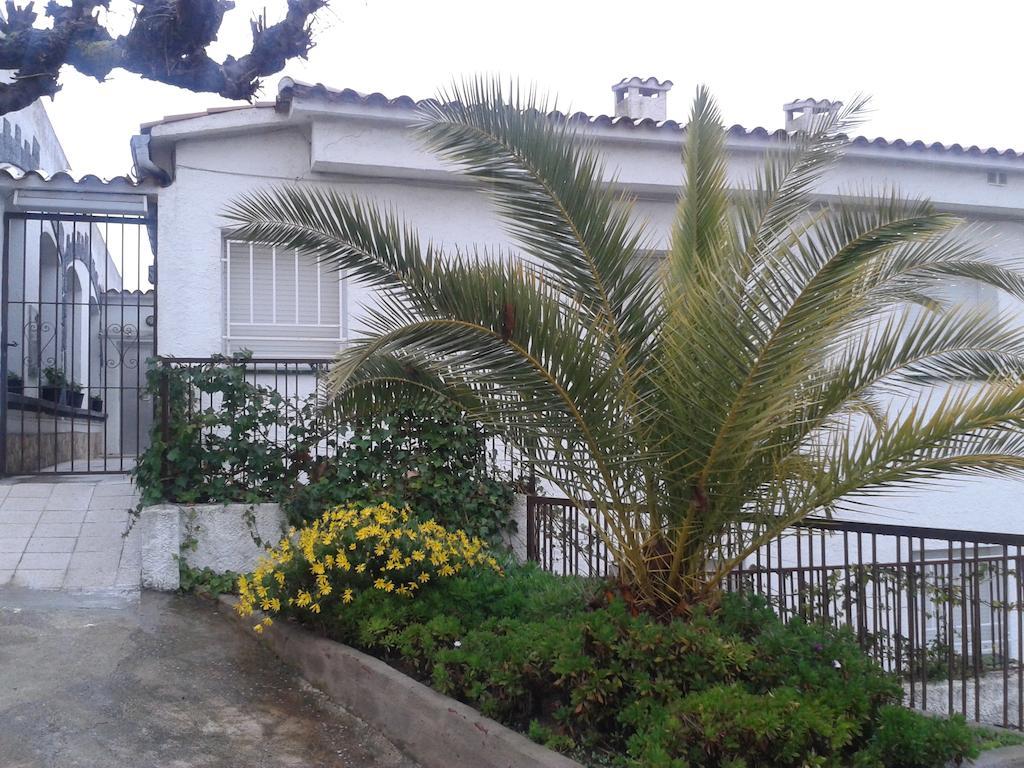 Hostal Los Pinares Lloret de Mar Zewnętrze zdjęcie