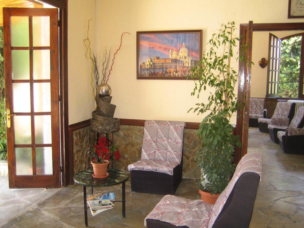 Hostal Los Pinares Lloret de Mar Zewnętrze zdjęcie